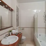 Luxury Near The Beach Gostinjska kuća 4*