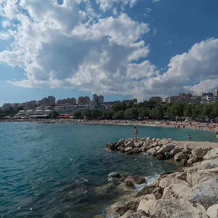 Gostinjska kuća Luxury Near The Beach 4*