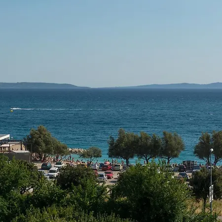 Luxury Near The 4* Split