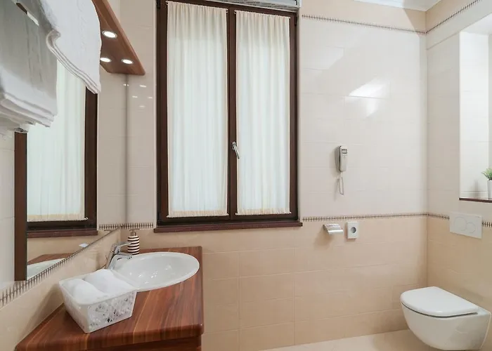 Luxury Near The Beach 4* Split